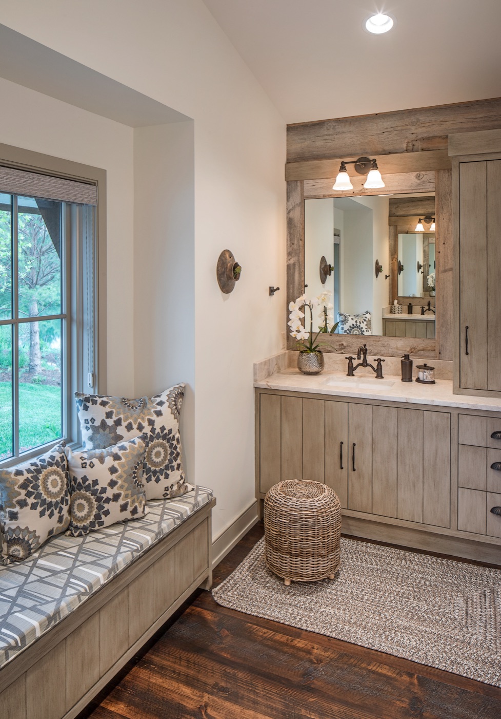 Custom bathroom vanity by Eurowood